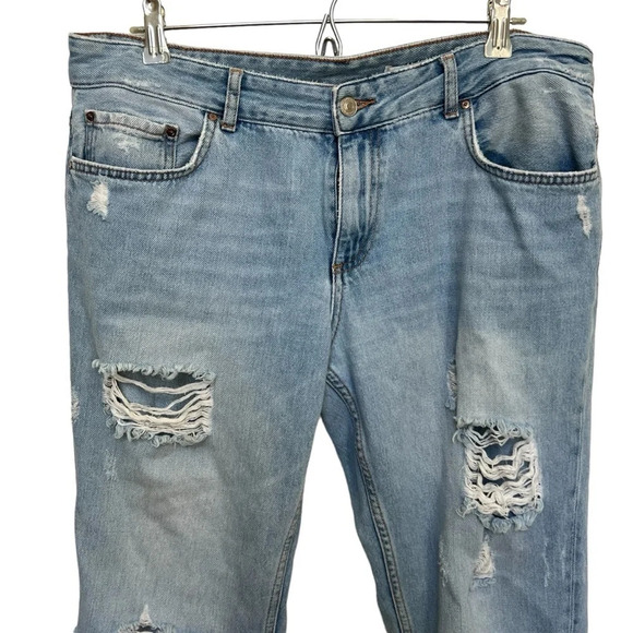 Zara Médium Rise Distressed Jeans Light Wash Size 10 - Picture 3 of 5